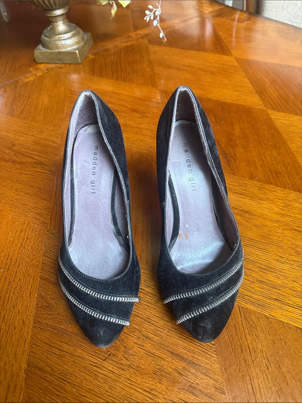 Madden Girl Black Pointed Toe Heels with Silver Zipper Trim